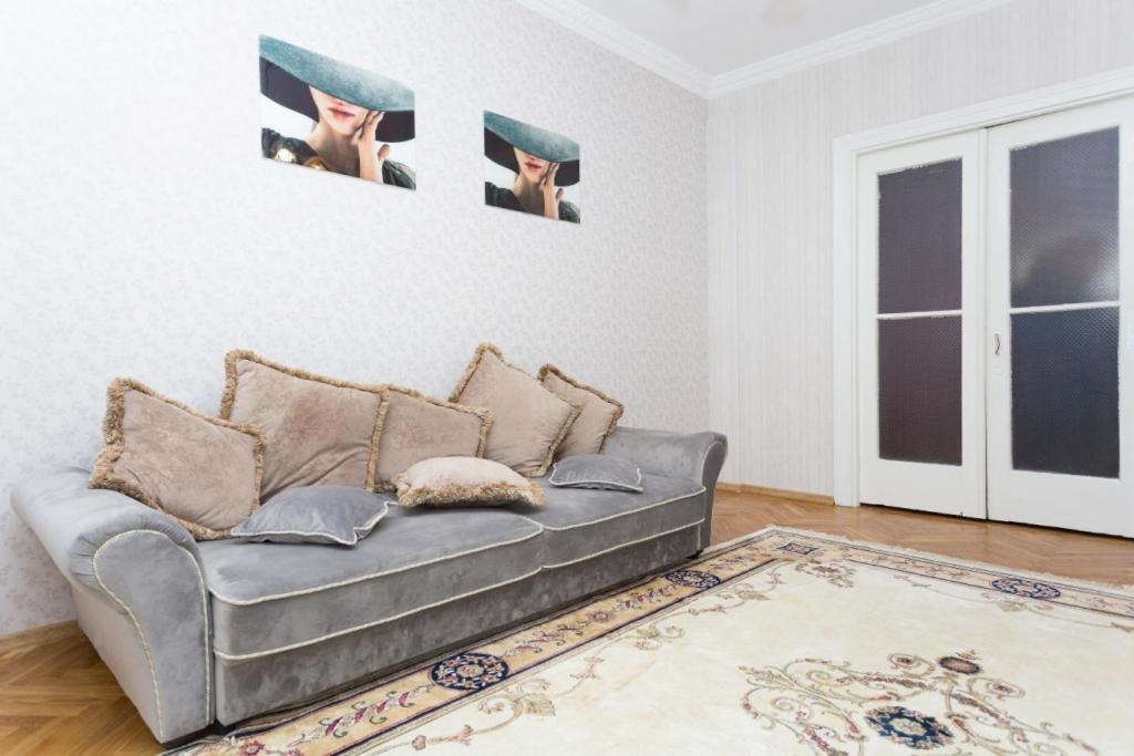 Apartment Lenina 3 มินสก์ ภายนอก รูปภาพ